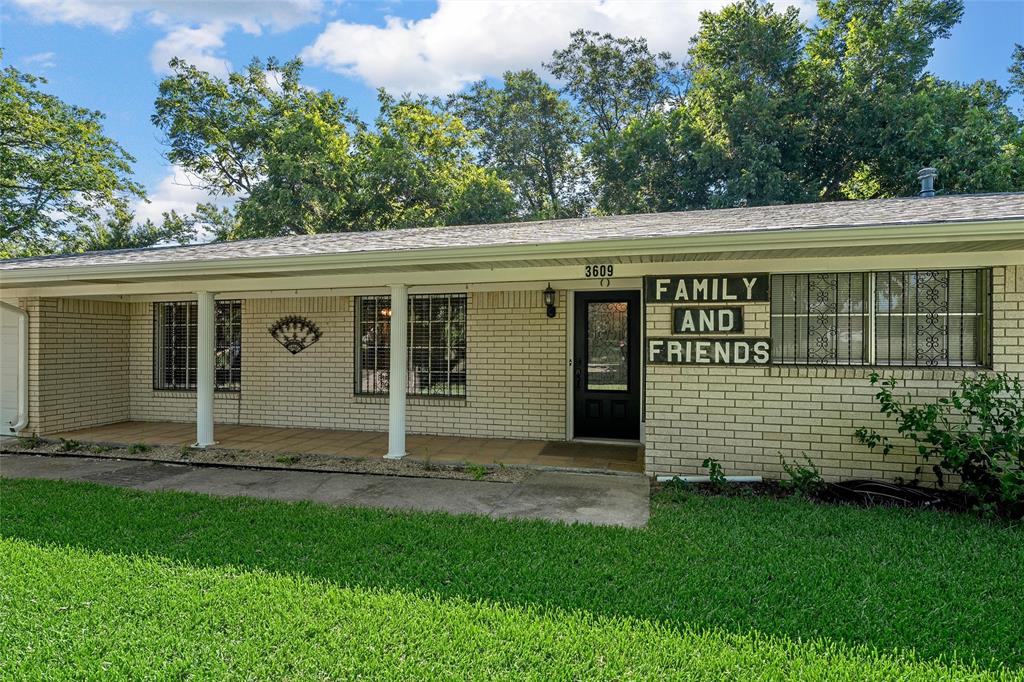 3609 Dogwood Lane