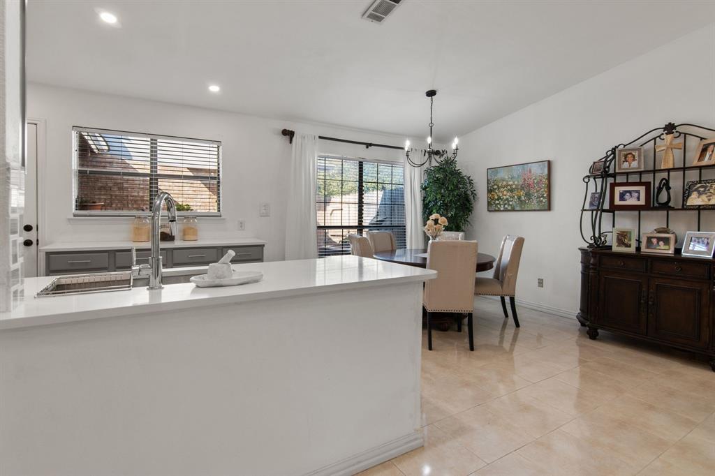 Shadowood Trail Condo - Residential