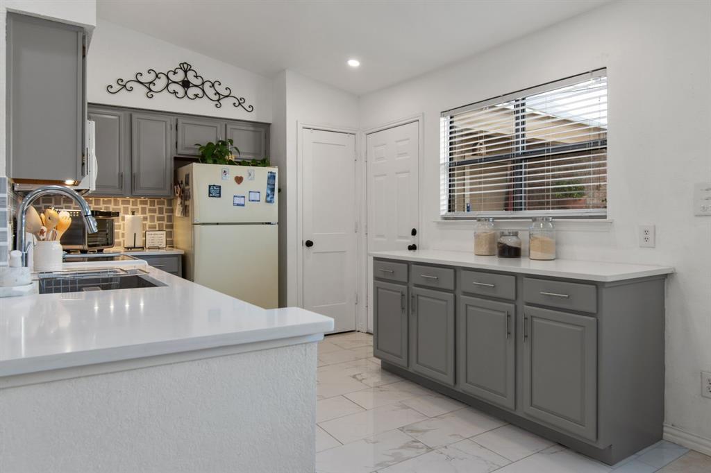 Shadowood Trail Condo - Residential