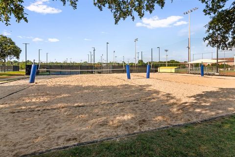 Tiny photo for 2116 Cottage Oak Lane, Colleyville, TX 76034 (MLS # 21197341)