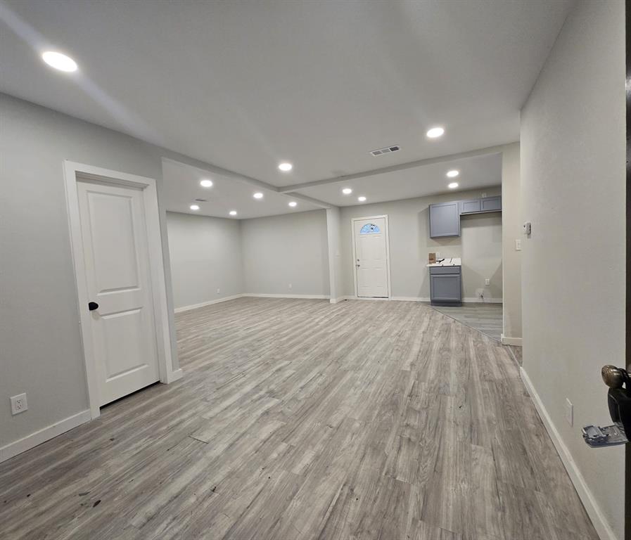 Linda Terrace - Residential