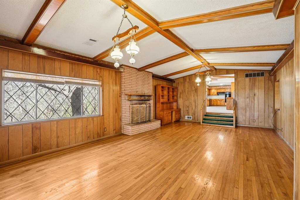 1215 Hill City Drive