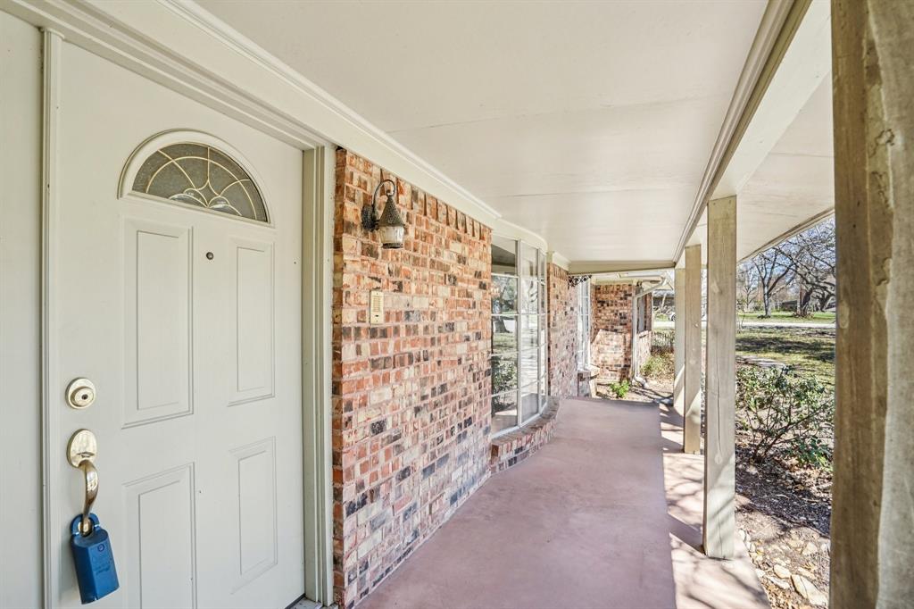 1215 Hill City Drive