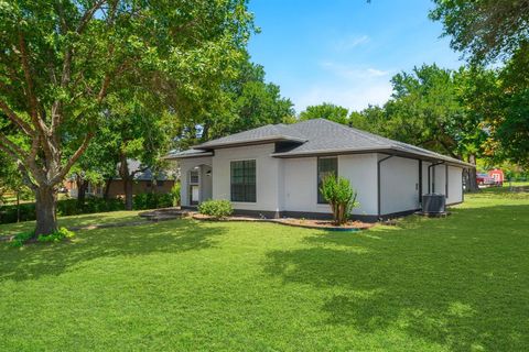 A home in Red Oak