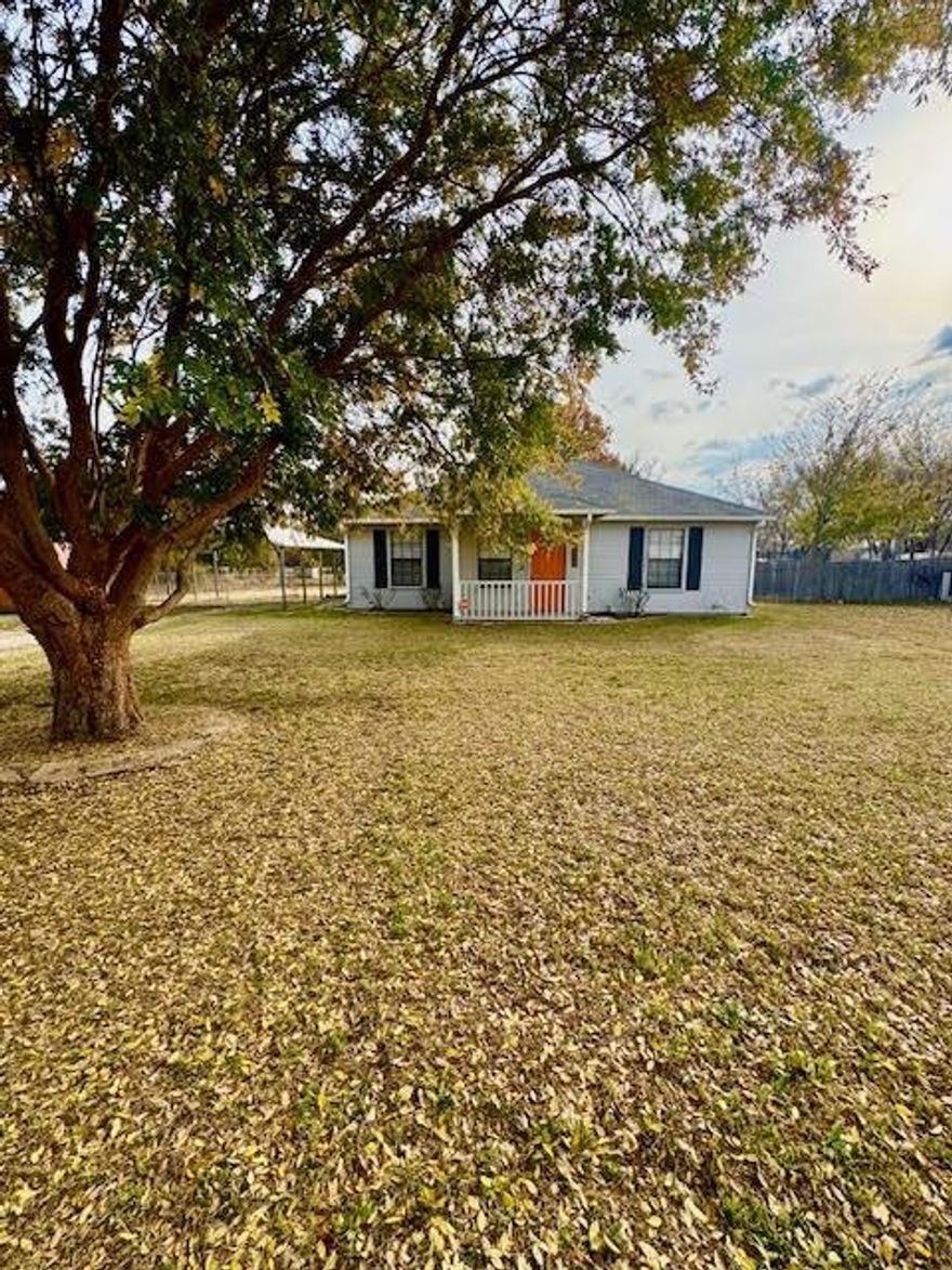 Extra large lot with fenced yard at the end of road for those that might need extra parking...Super cute 2 Bedroom 1 bath home in great condition, storage shed and covered carport.