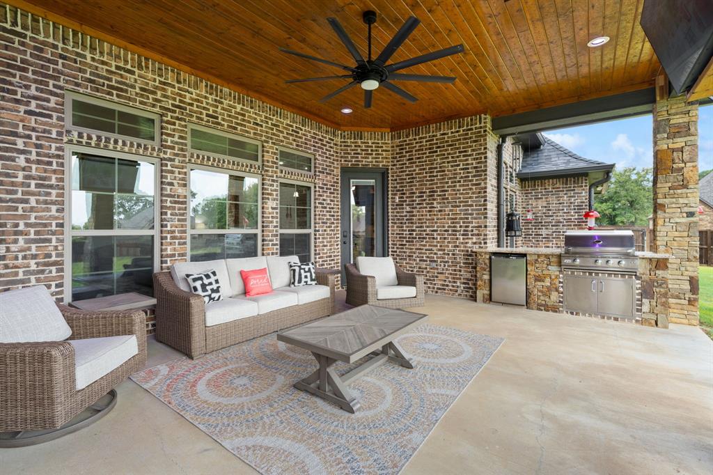 115 Circle Club Lane