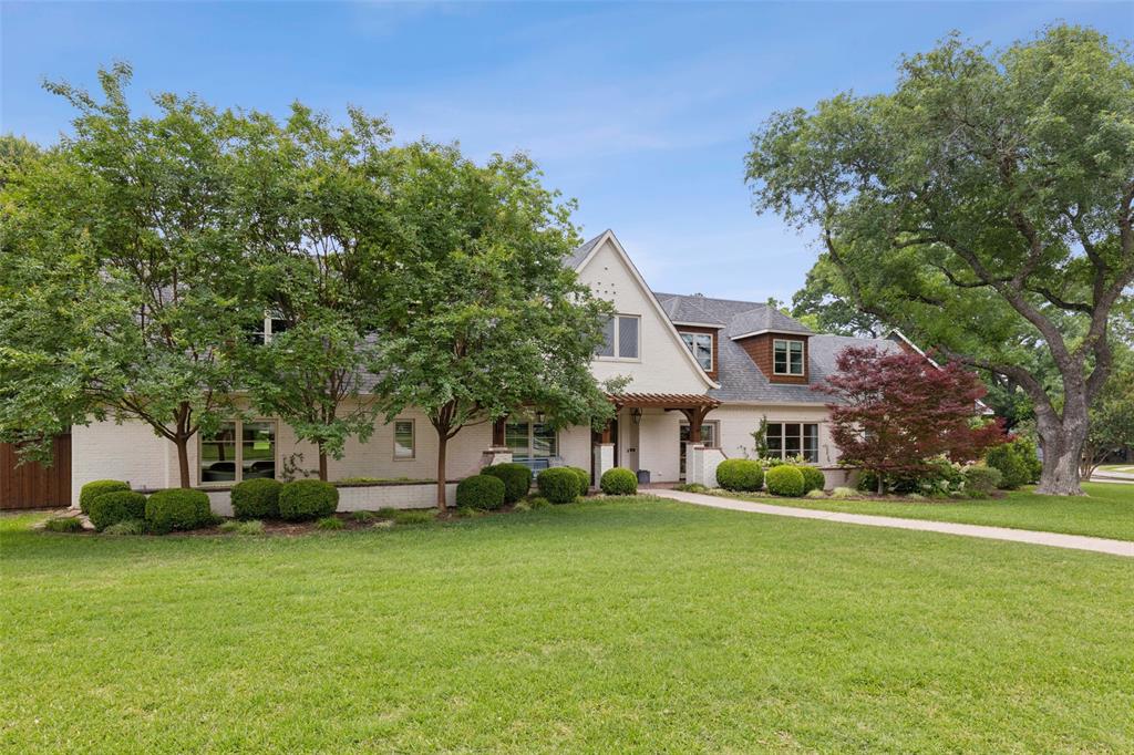 825 Lockwood Drive