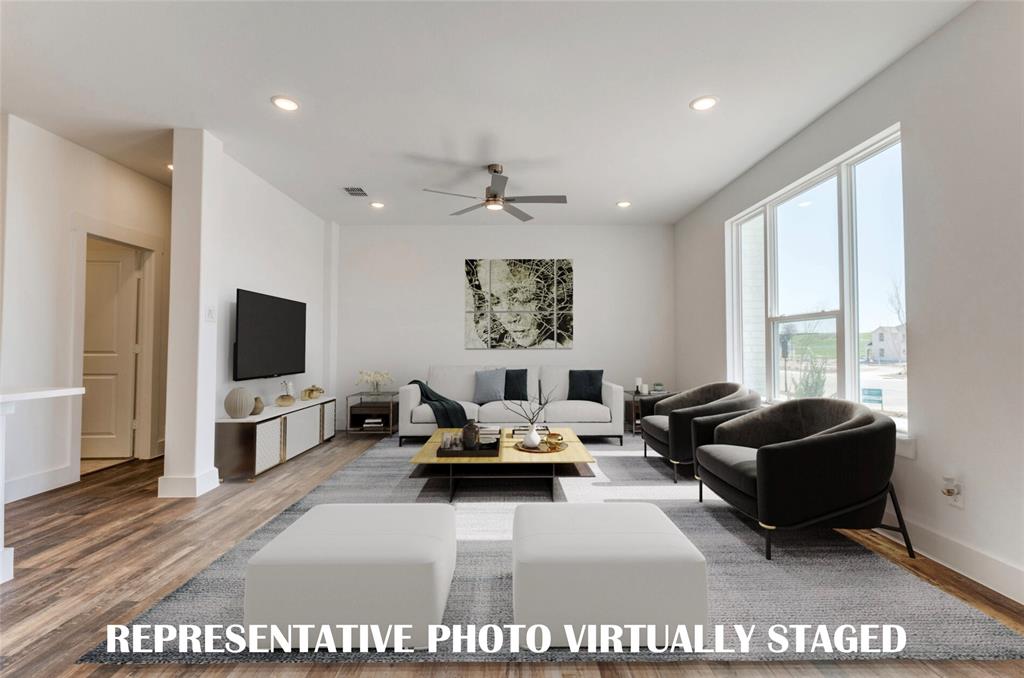 2548 Campden Mews