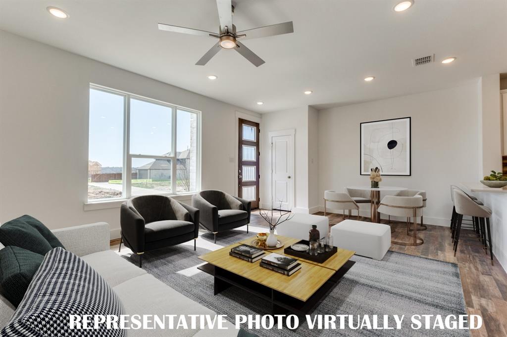 2548 Campden Mews