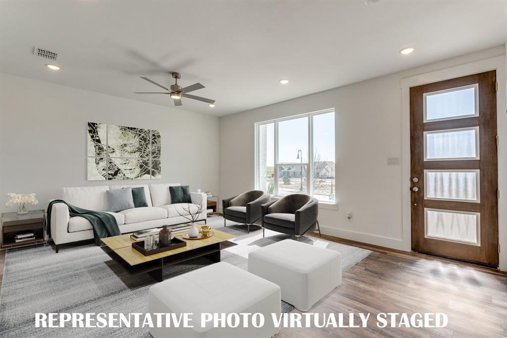 2548 Campden Mews