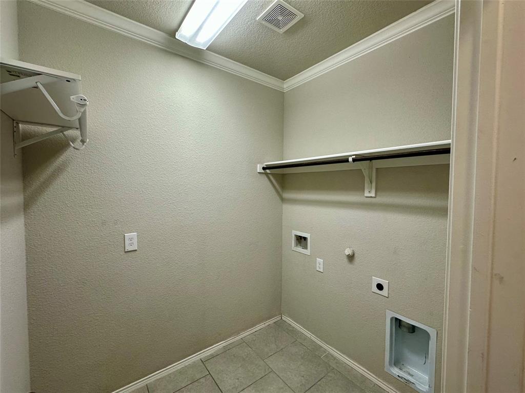 Pine Mdws - Residential Lease