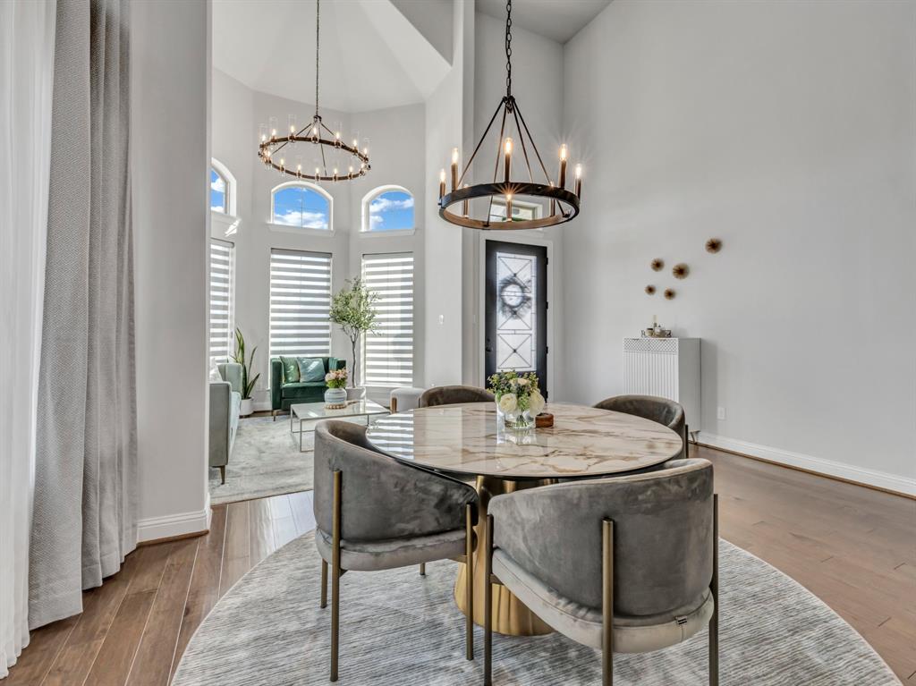 5513 Palisades Drive