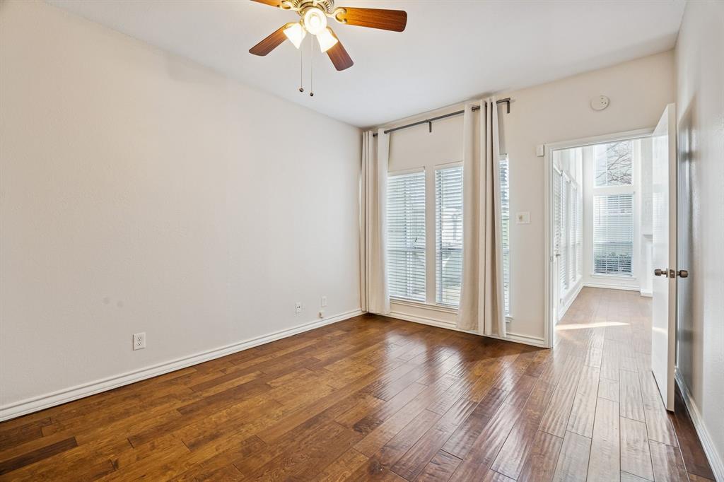 Bent Trail Twnhms - Residential