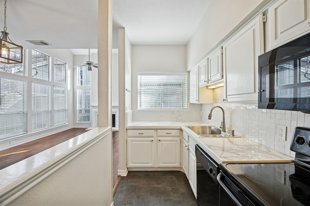 Bent Trail Twnhms - Residential