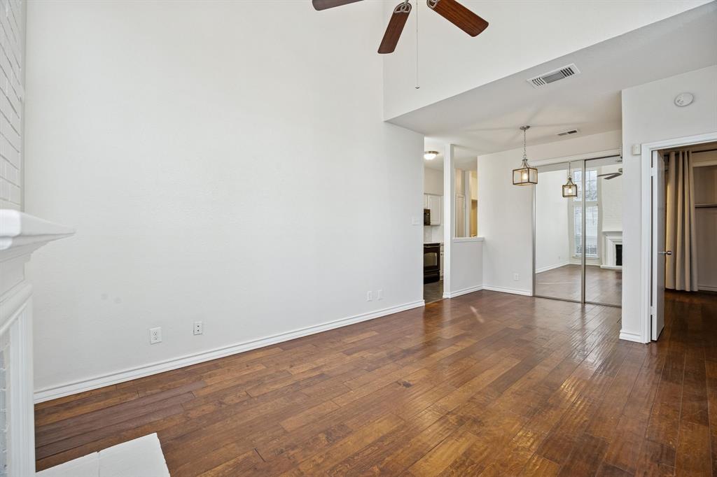 Bent Trail Twnhms - Residential