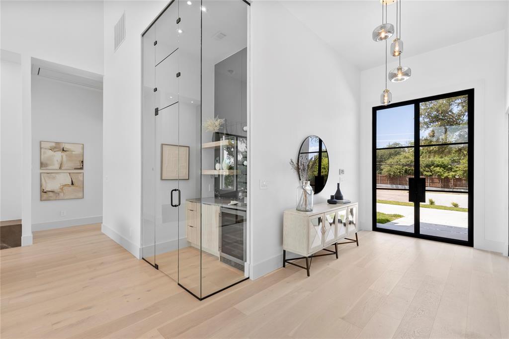 11232 Hillcrest Road