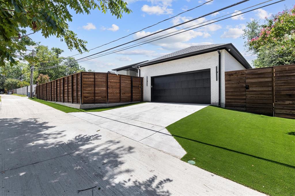 EUDORA ESTATES NO 3 - Residential