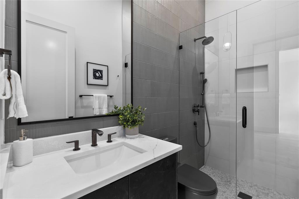 EUDORA ESTATES NO 3 - Residential