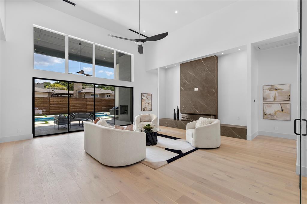 11232 Hillcrest Road