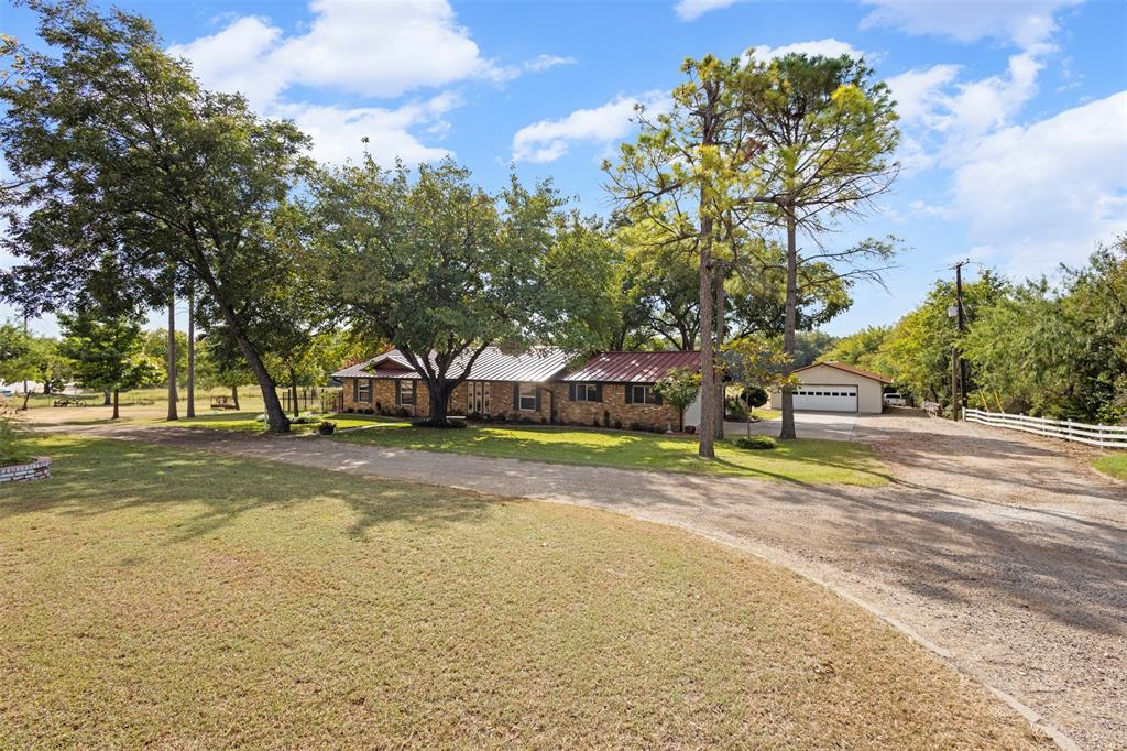 STEPHEN B MCCOMMAS ABST 888 P 411 TR 35 ACS 5.9635 - Commercial Sale