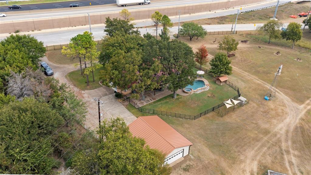 STEPHEN B MCCOMMAS ABST 888 P 411 TR 35 ACS 5.9635 - Commercial Sale