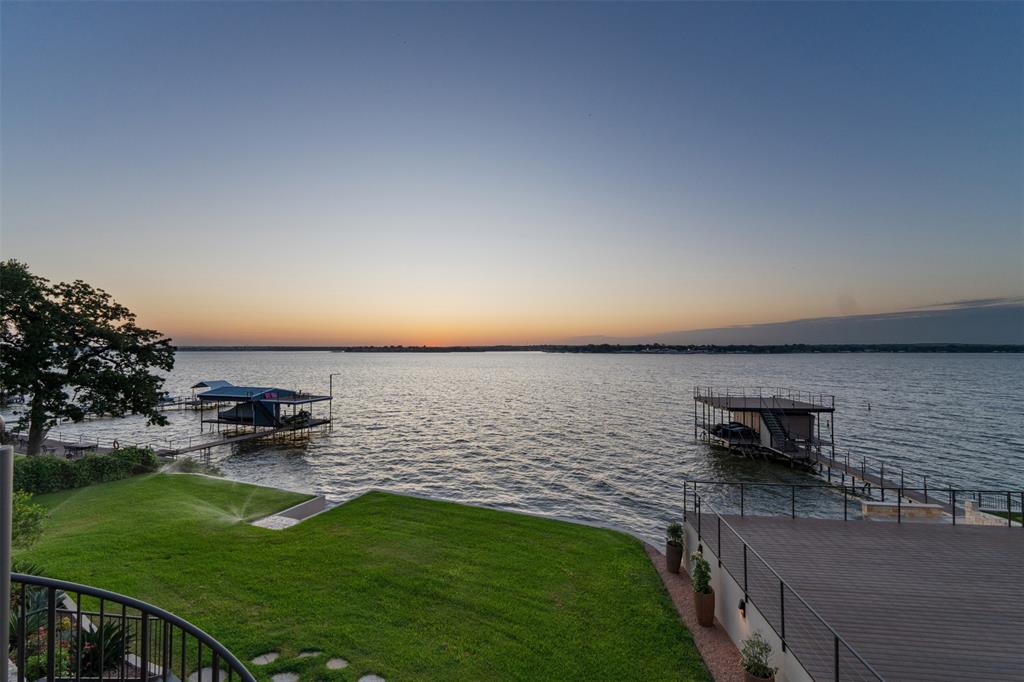 12210 Lake Forest Drive