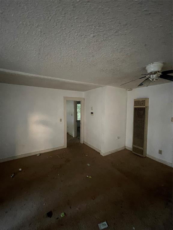 Photo 6 of 12 of 2107 Avenue I house