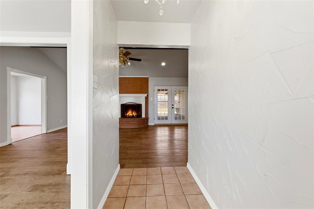 2401 E Windsor Drive