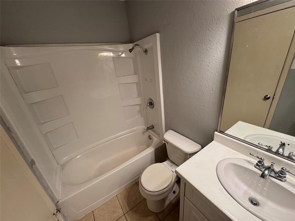 South Lake 1 - Residential Lease