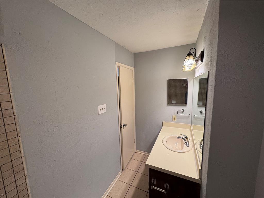 South Lake 1 - Residential Lease