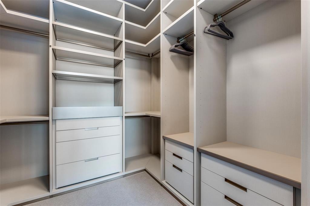 1747 Leonard Street 403