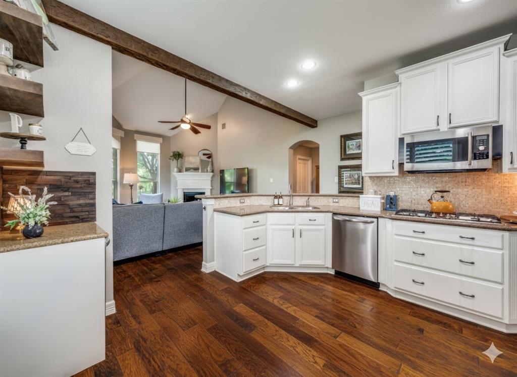 Fieldstone Place - Residential