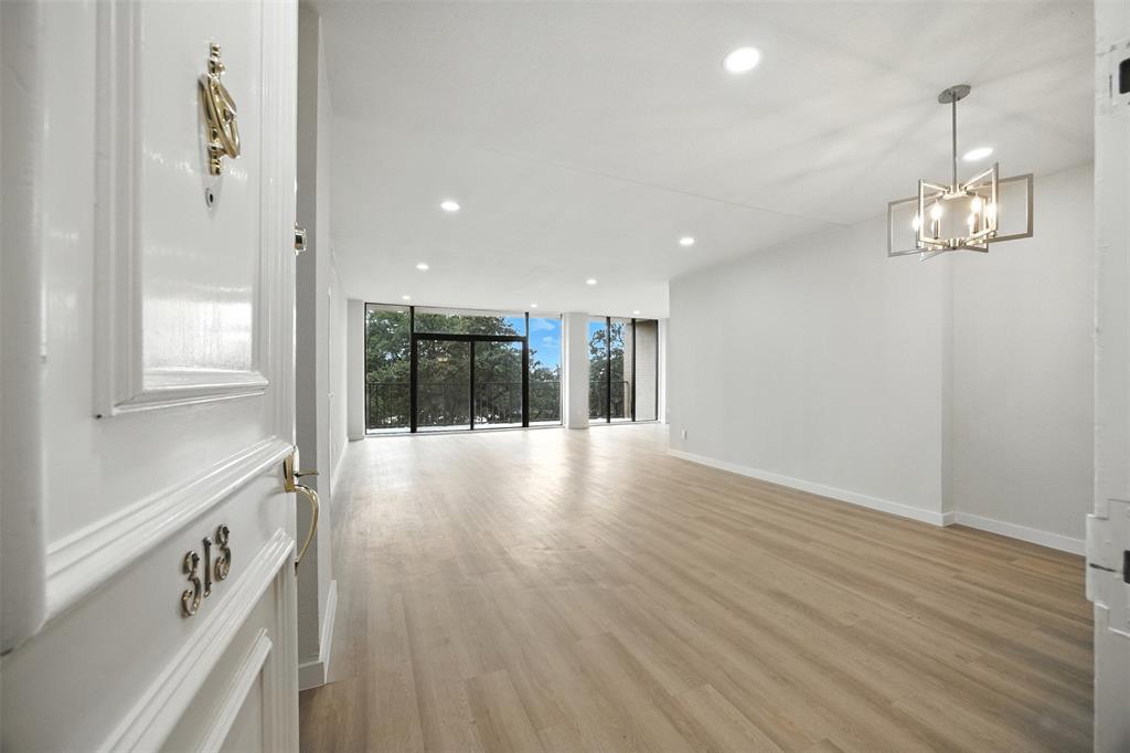 Bonaventure Condo - Residential