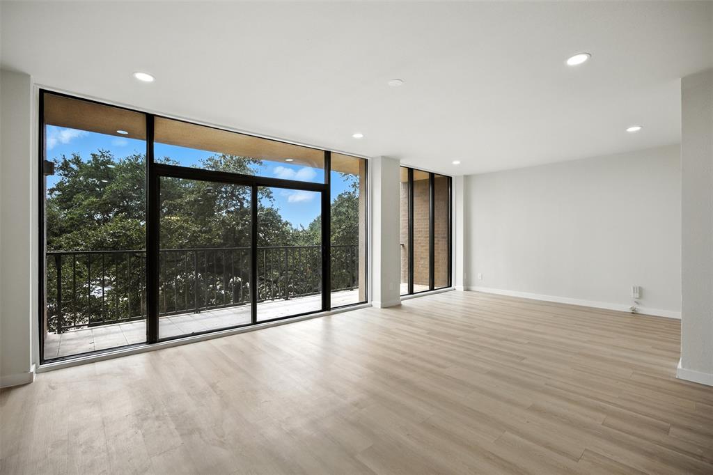 Bonaventure Condo - Residential