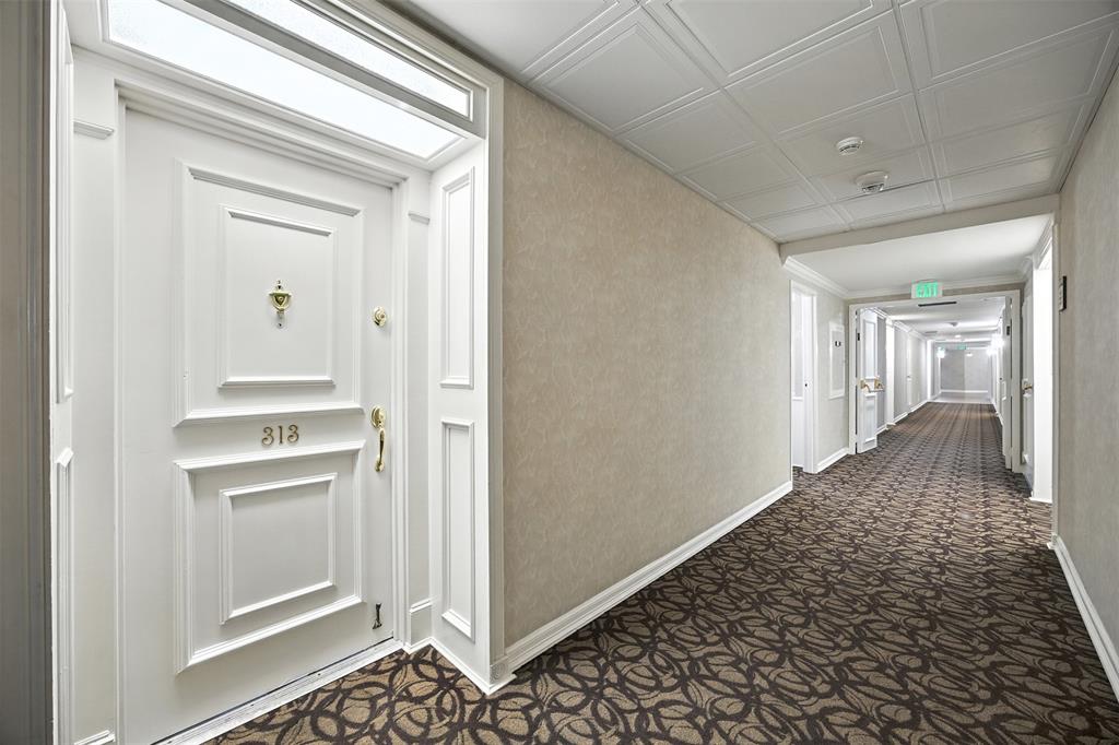 5200 Keller Springs Road 313