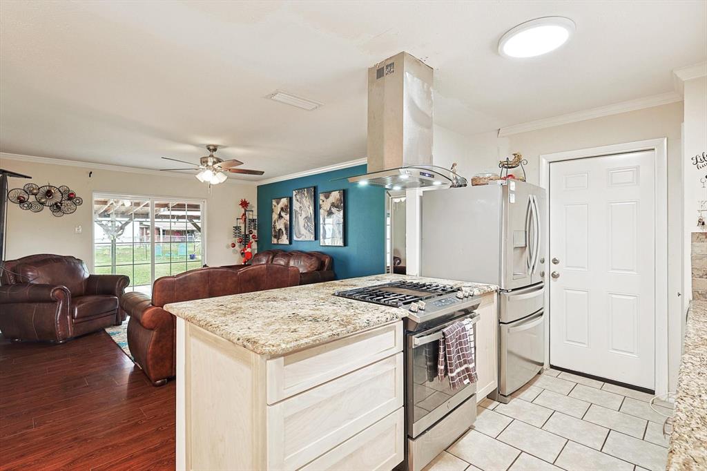 405 Birchwood Circle