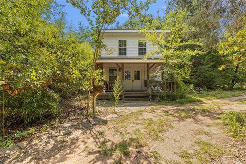 A home in Quinlan