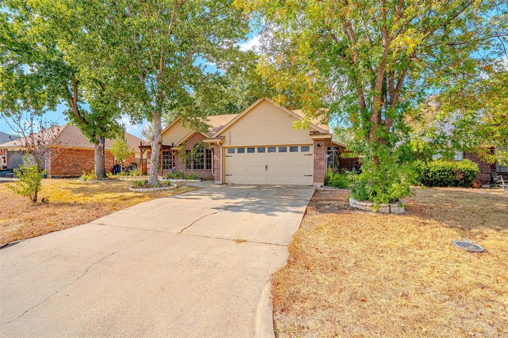 1522 Hayloft Lane