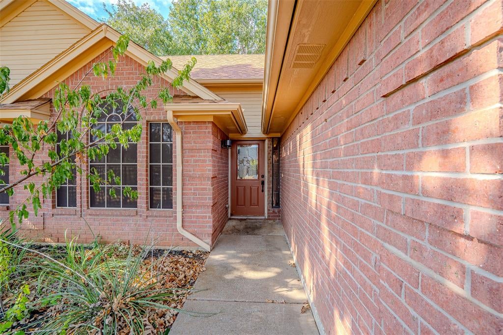 1522 Hayloft Lane