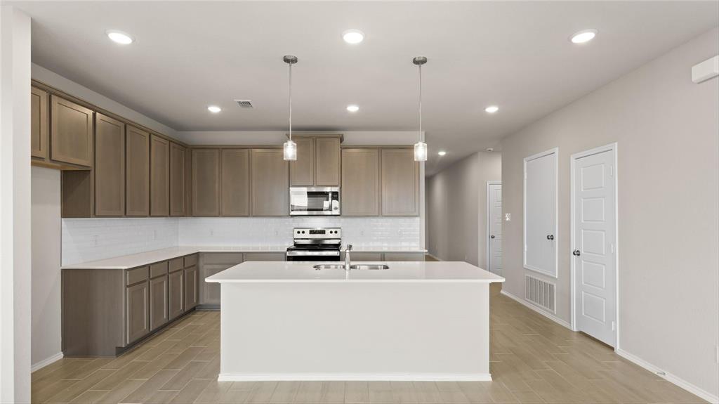 1320 Beaumont