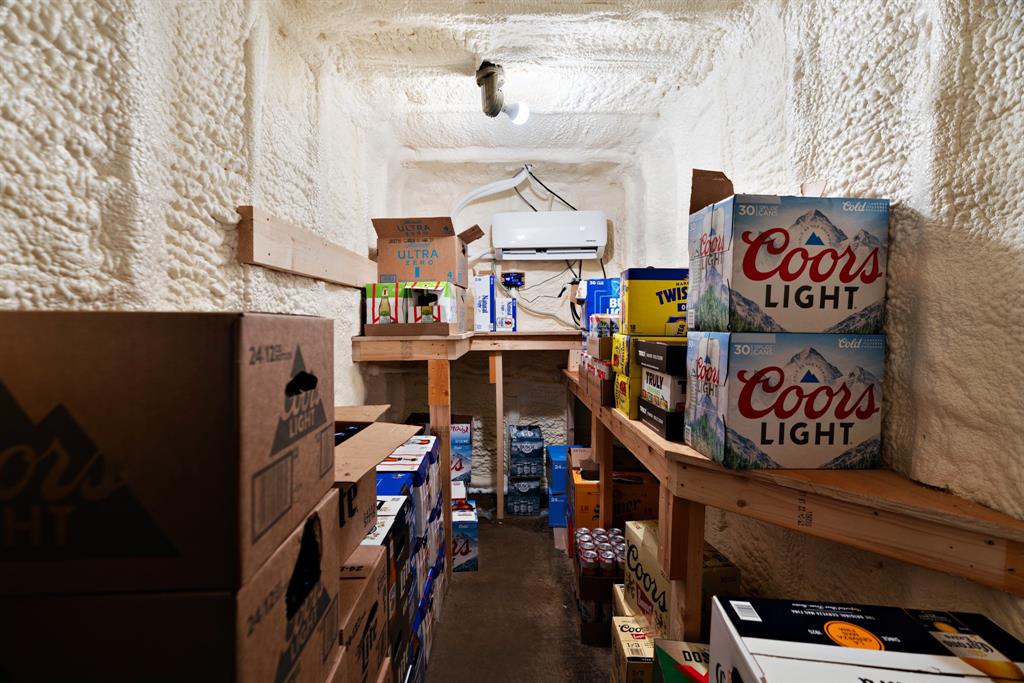 Fairview Additionclements - Commercial Sale