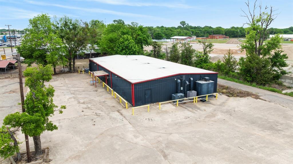 Fairview Additionclements - Commercial Sale