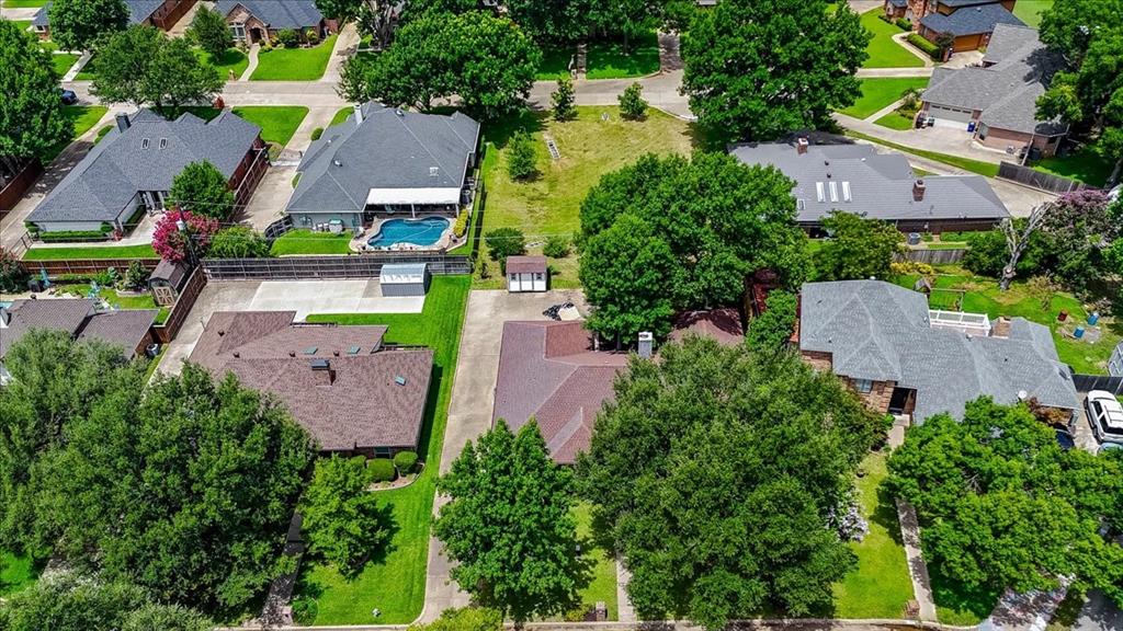 1115 Shady Oak Trail