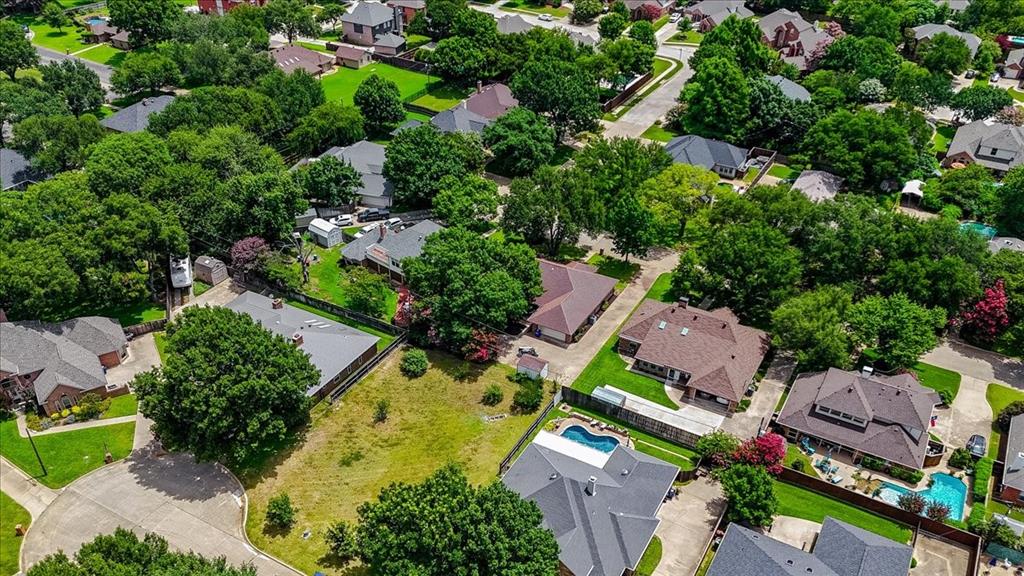 1115 Shady Oak Trail