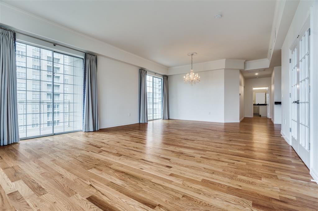 3225 Turtle Creek Boulevard 547