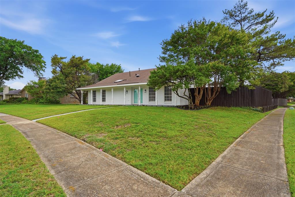 5017 Roundtable Lane