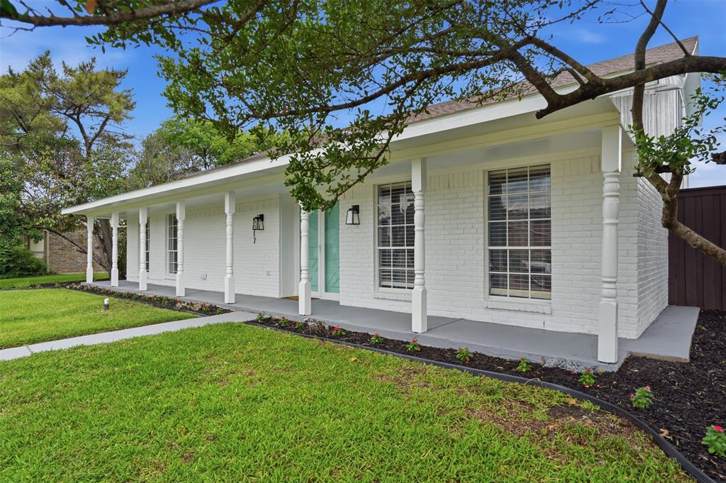 5017 Roundtable Lane
