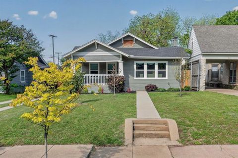 835 S Edgefield Avenue Dallas TX 75208