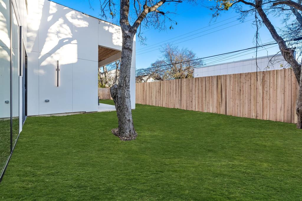 RANDALLS PLAINVIEW - Residential