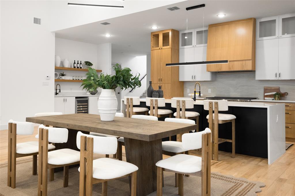 RANDALLS PLAINVIEW - Residential